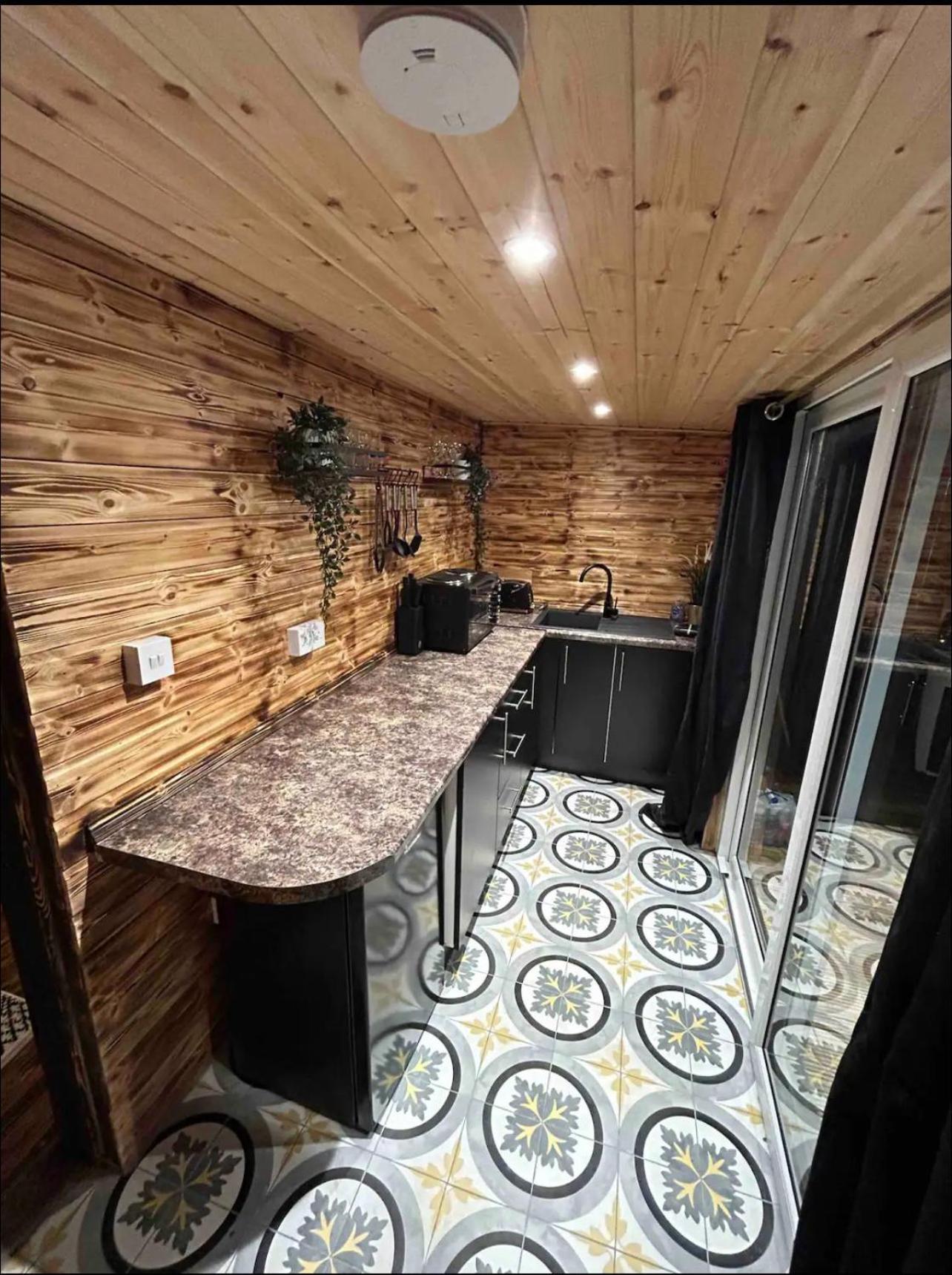 Cozy Cottage With Hot Tub! 캐드남 외부 사진